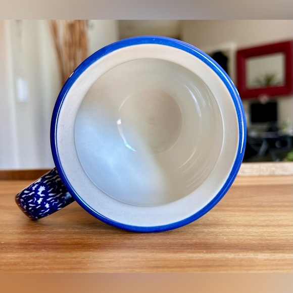 Polish Pottery Bubble Mug 
Blue Bows 18 Oz. 
From Zaklady Boleslawiec Poland - Picture 5 of 8